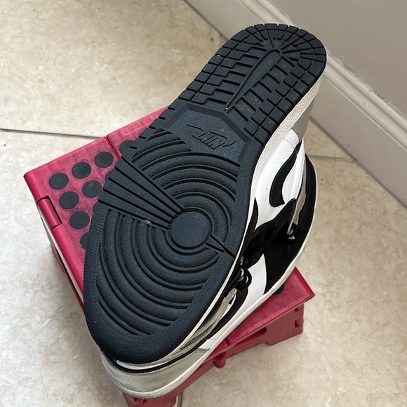 MENS/WOMENS AIR JORDAN 1 SIZE 13 “SILVER TOE” (AS IS) - Picture 7 of 7